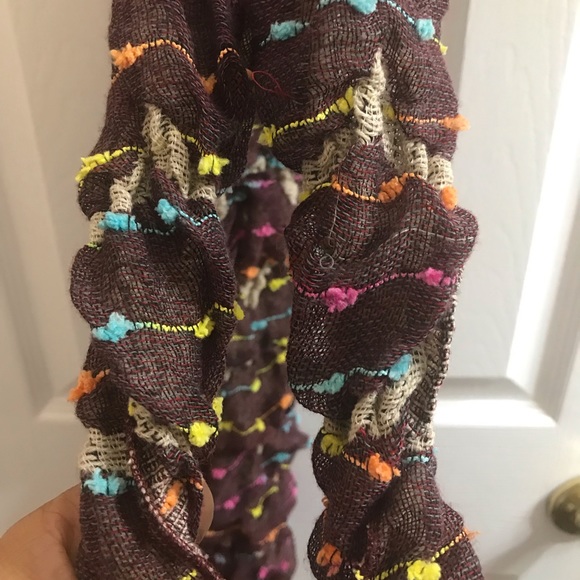 Brown scarf - Picture 3 of 6